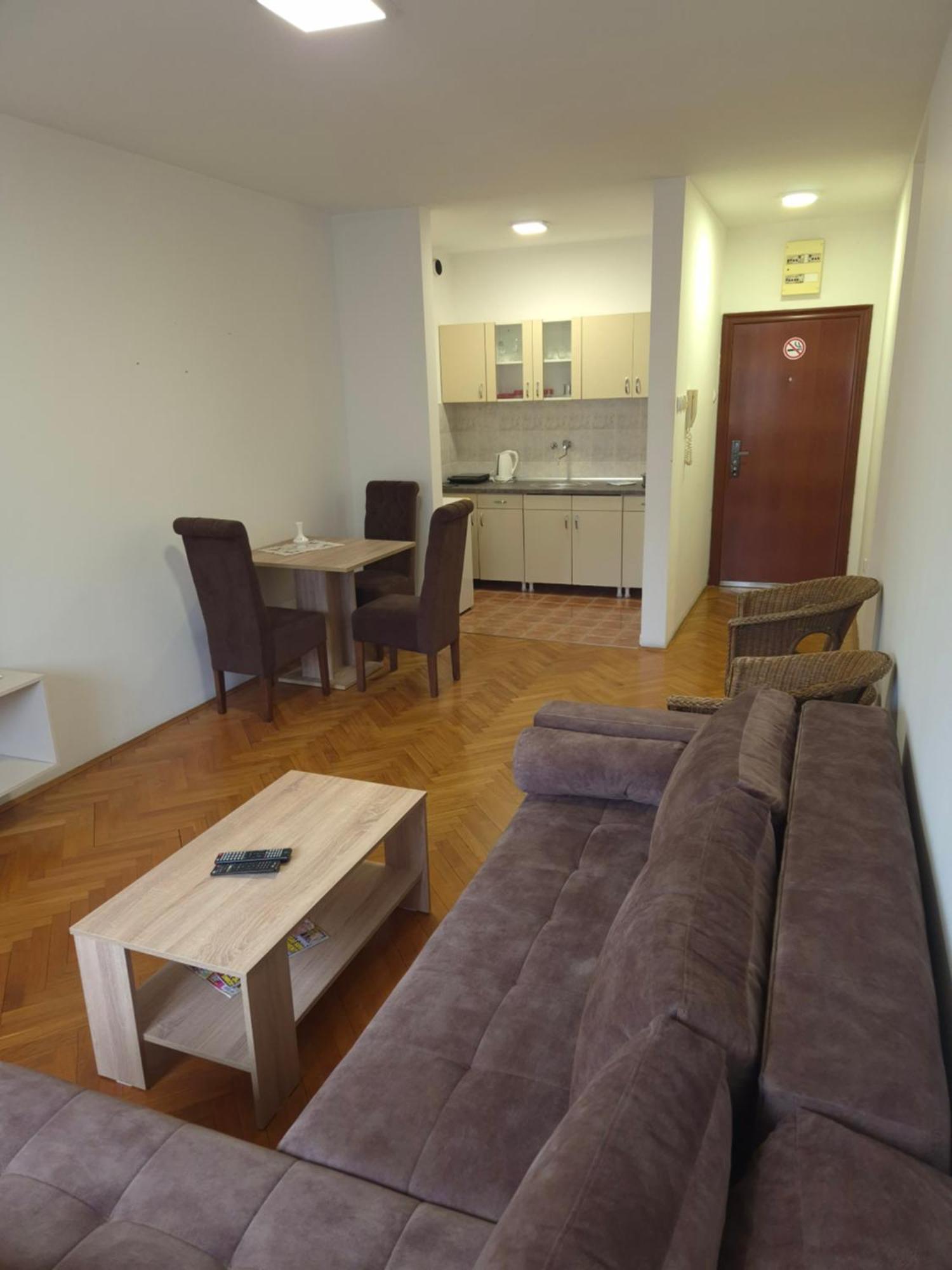 Apartmani Jasmin Novi Sad Extérieur photo